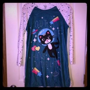 little kid’s night gown!